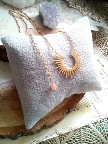 Collier soleil et pierre de soleil naturelle