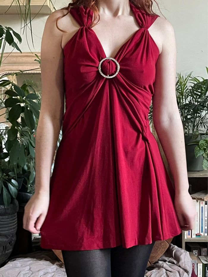 Robe de soirée marqué à la taille et plissé courte - rouge
