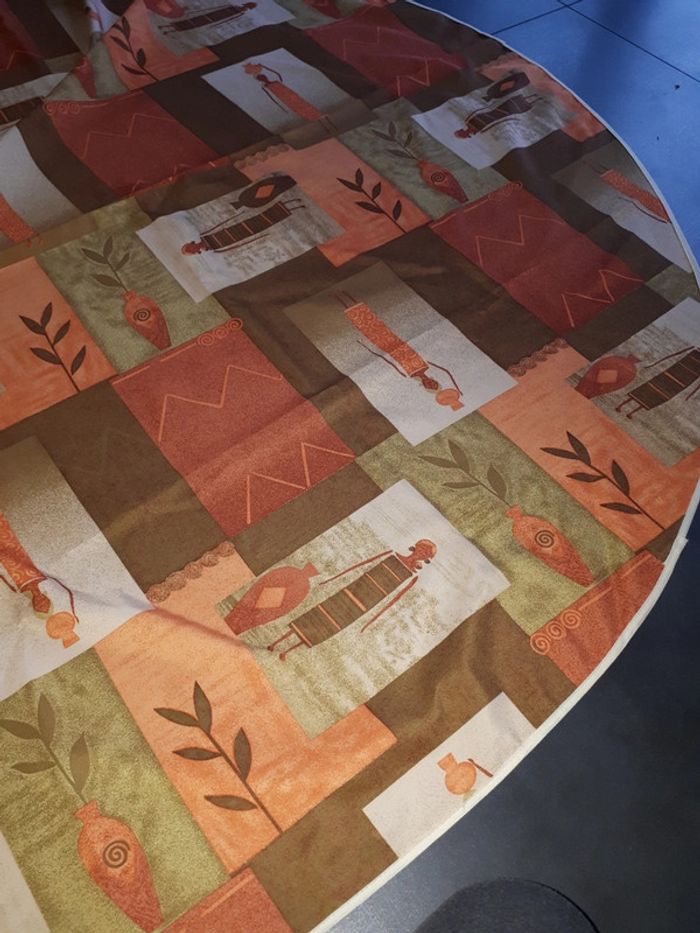 Nappe africaine ovale 150 par 235 cm - photo numéro 3