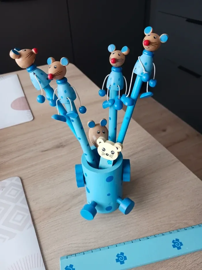 Pot à crayon souris en bois - photo numéro 2