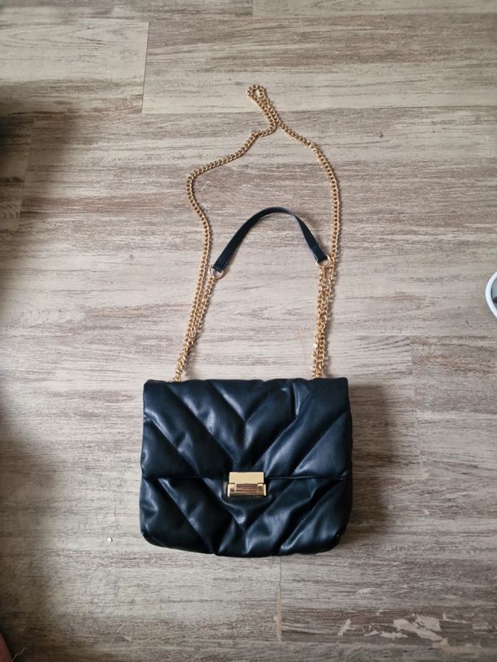 Superbe Sac noir bandoulière matelassé