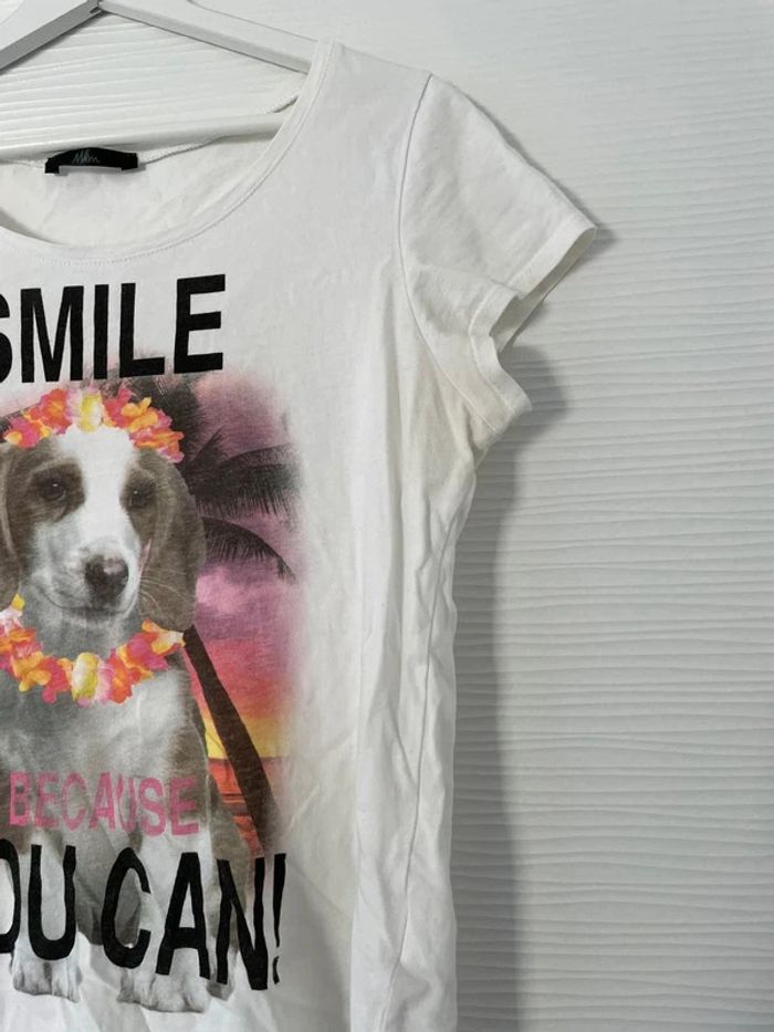 Haut t-shirt blanc coloré motifs imprimés chien manches courtes col rond - photo numéro 3