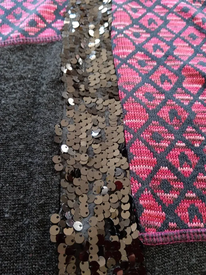 Pull léger à paillettes - photo numéro 2