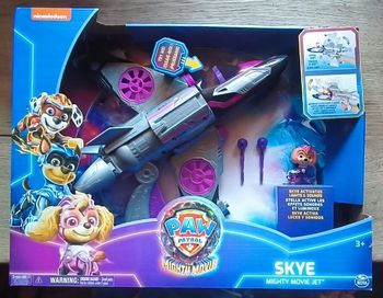 La Super Pat patrouille Le Film : Stella et son avion son et lumière.