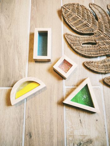 👋Gros blocs/prismes sensoriels multicolores en bois d'hevea