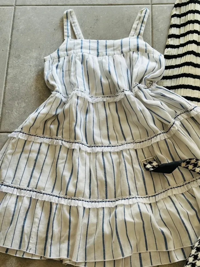 Lot de robes fille - photo numéro 2