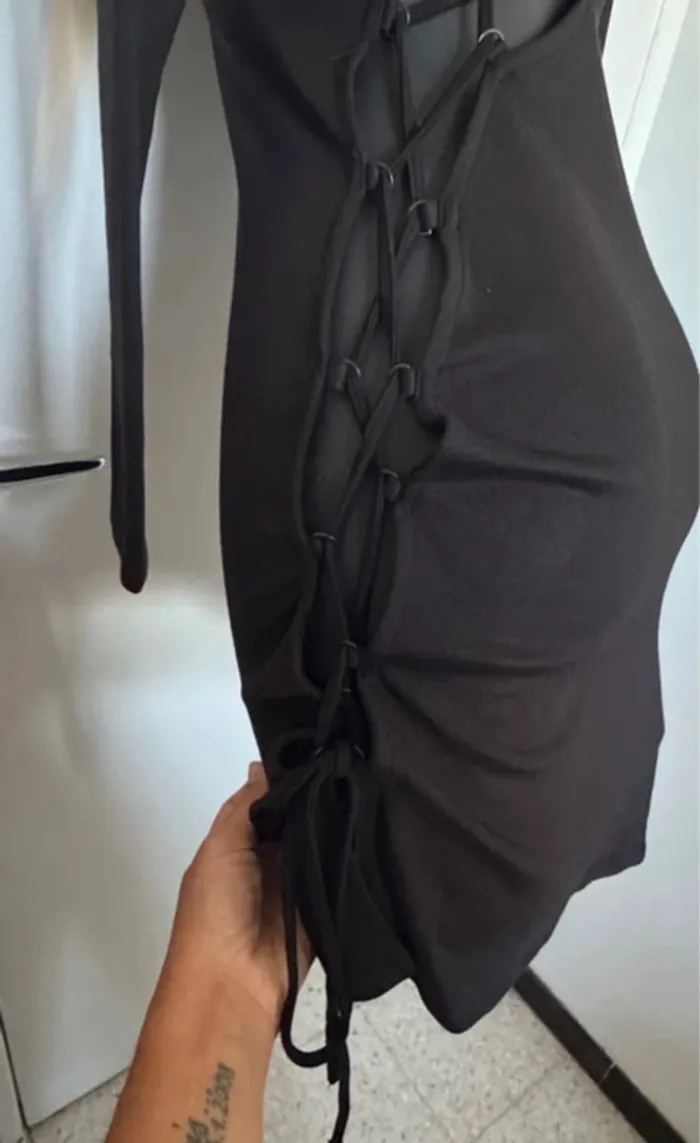Robe noire sexy moulante neuve 38 - photo numéro 5