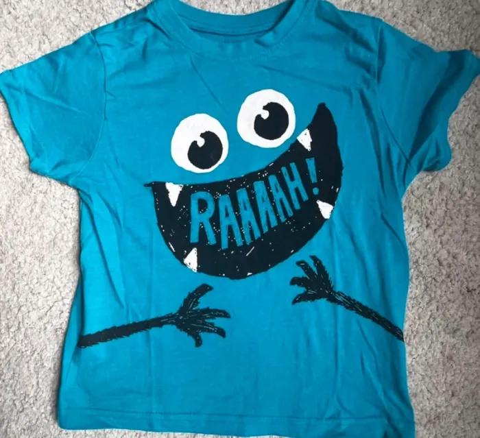 T-shirt manches courtes - taille 4/5 ans - Primark