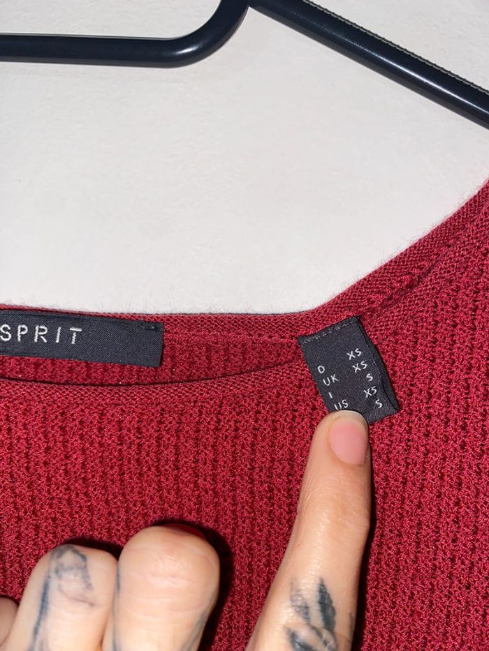 Pull rouge - photo numéro 2