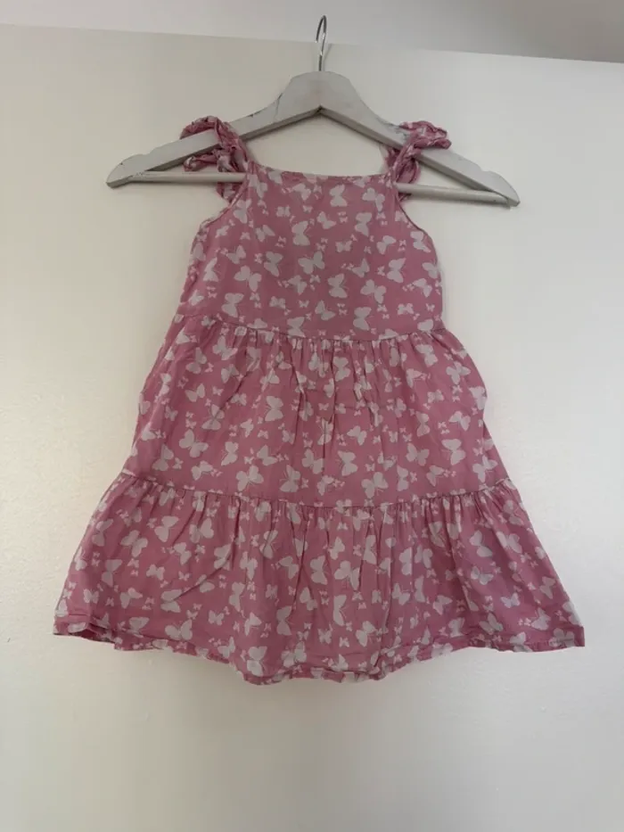 Robe à papillon