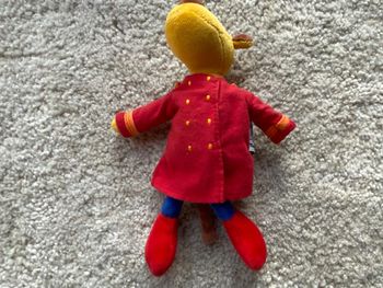 Doudou chien rouge bleu commandant Moulin Roty 🌻