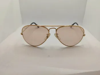 Lunettes de soleil Ray ban aviator fabriquées par bausch e Lomb dans les années 80