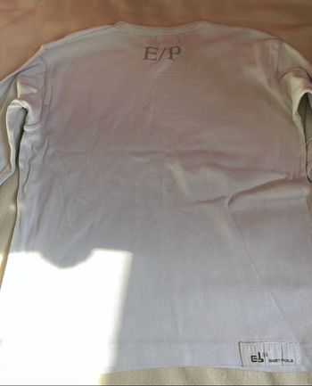 Pull fin east pole 14 ans