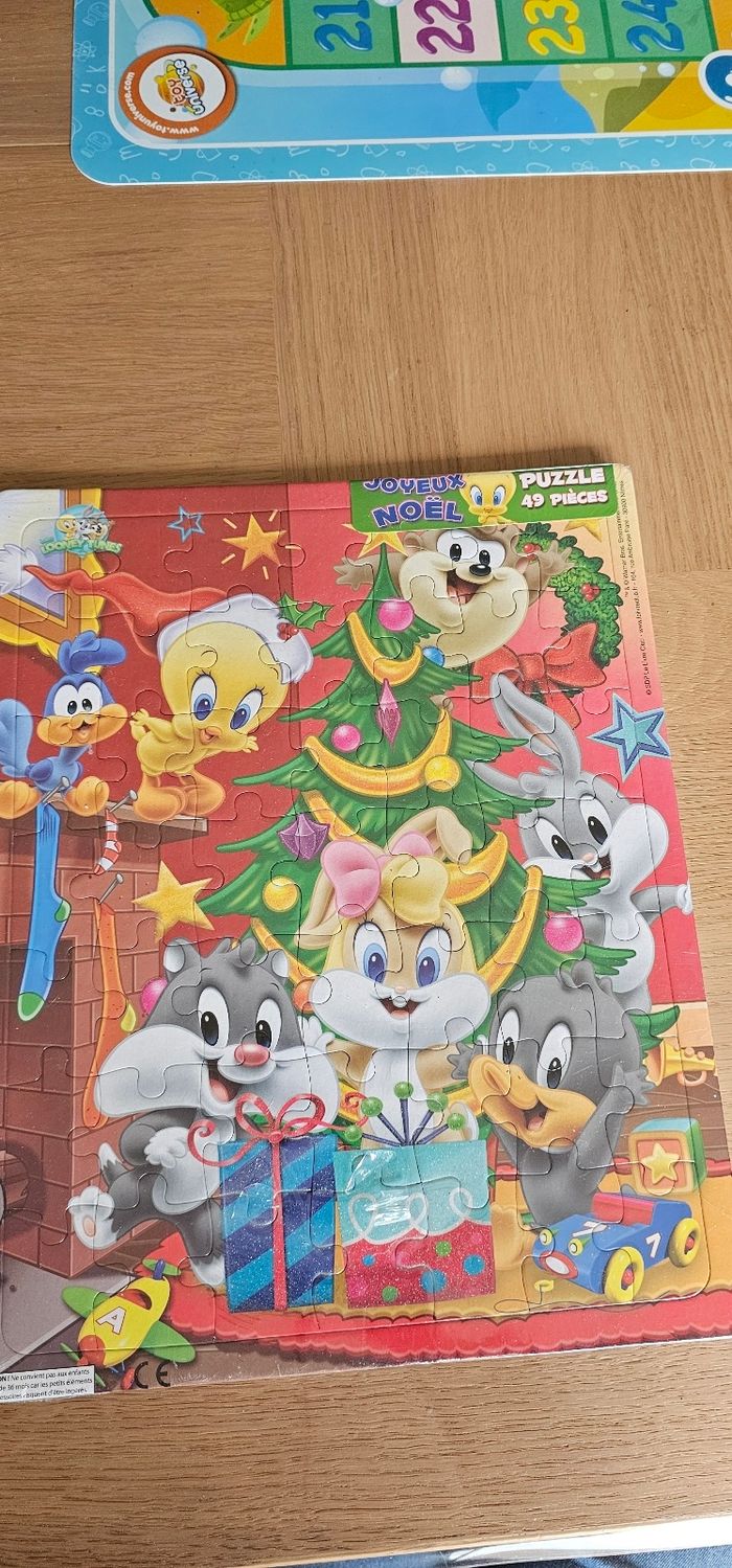 Puzzle Noël Looney tunes titi Taz 49 pièces neuf