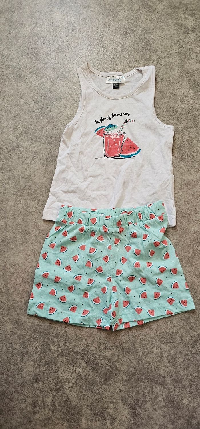 Ensemble été fille (débardeur + short pastèque) – Neuf – 5 ans - photo numéro 2