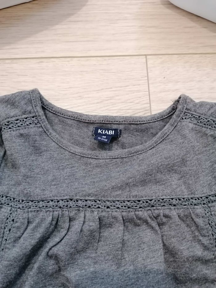 Tee shirt manches longues gris anthracite Kiabi 3 ans #espanolitinafille3ans - photo numéro 2