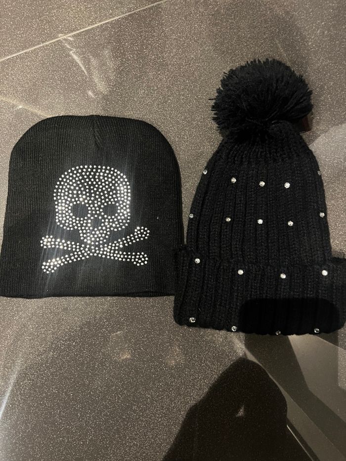 Lot 2 bonnets noirs à strass (Laine épaisse & fine) - photo numéro 1