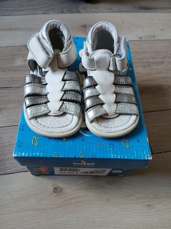 Sandales taille 18