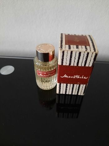 Miniature parfum Rochas
