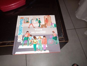 livre Vivre en societé