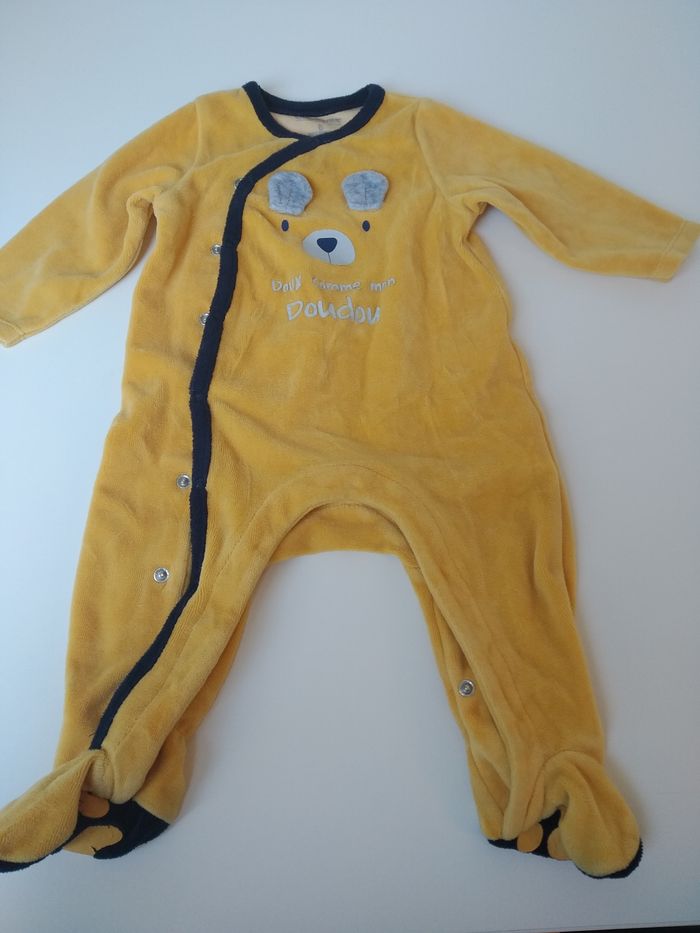 Lot de 4 pyjamas 6 mois - photo numéro 2