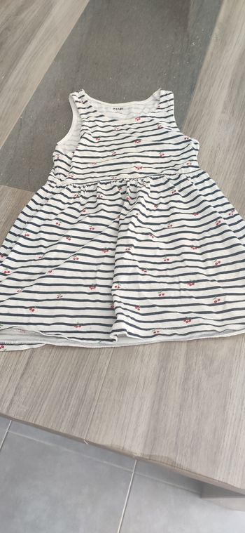 Robe cerises fille 6 ans