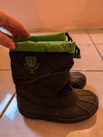Bottes de neige 26 comme NEUVES