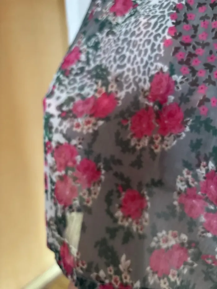 Blouse fleurie - photo numéro 3