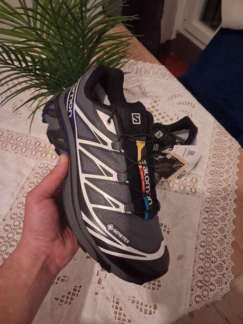 Basket Salomon XT6 noir et gris 