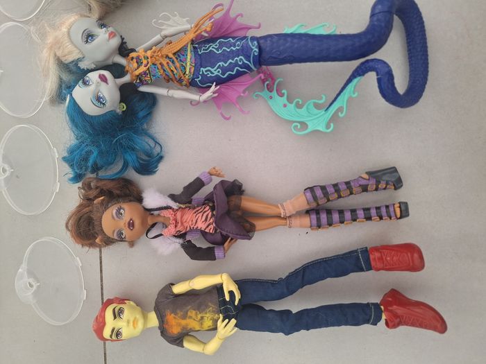 Lot poupées monster high - photo numéro 2