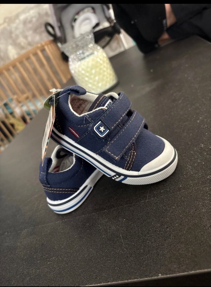 Chaussure bébé - photo numéro 2