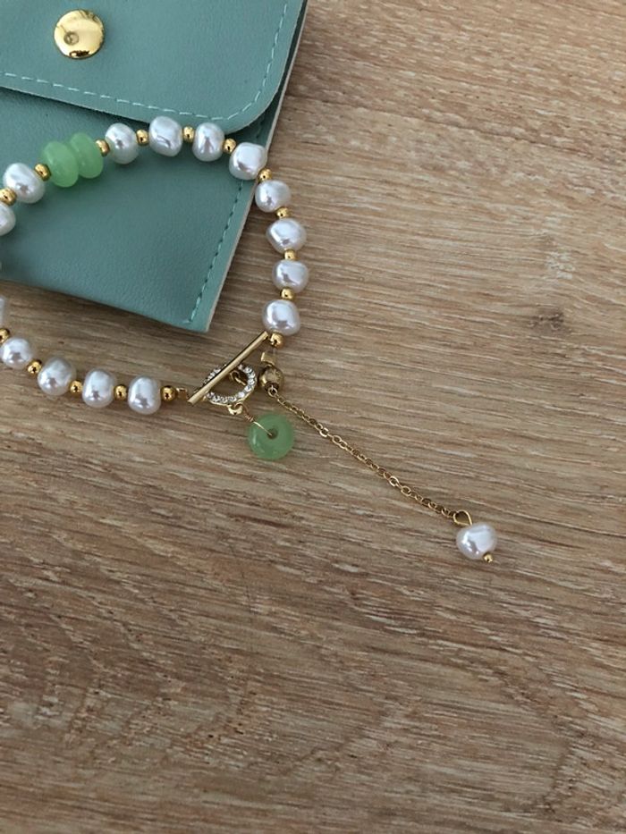 Bracelet fantaisie perles blanches et vertes - photo numéro 2
