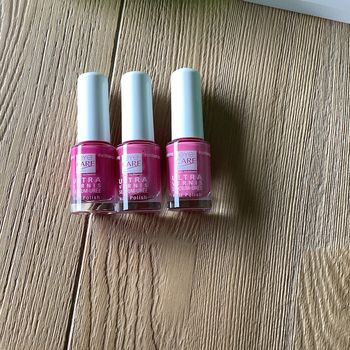 Lot de 3 vernis neuf