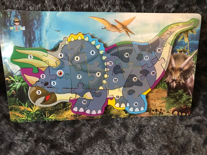 Puzzle en bois dino