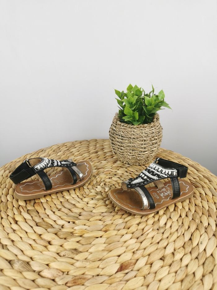 Sandales à perles noires et blanches Nini & Girls Pointure 24 - photo numéro 7