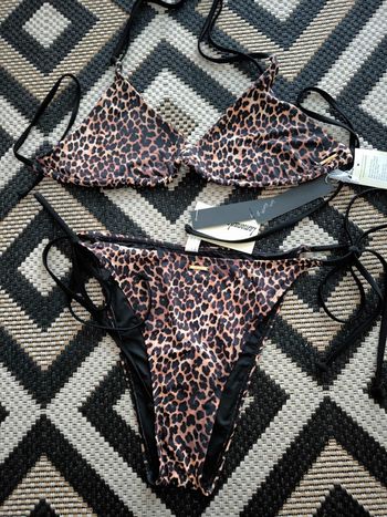 Maillot de bain léopard taille 46-48 neuf