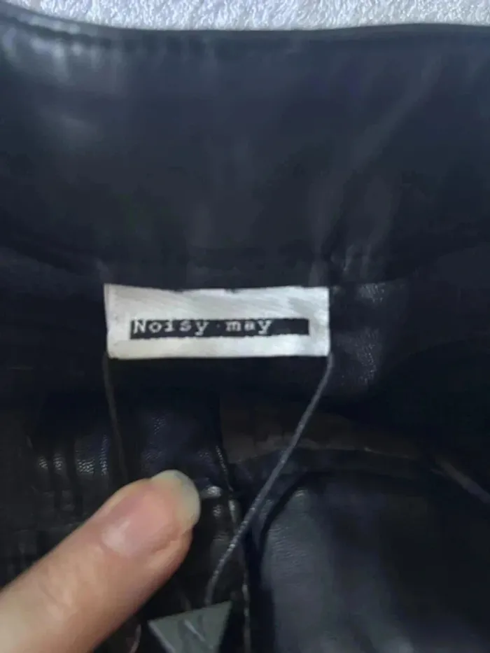 Jupe noir simili cuir taille xs Noisy May - photo numéro 4