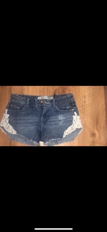 Short neuf taille XS