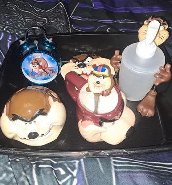Lot d'objets TAZ