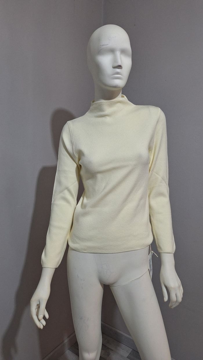 Pull taille S neuf