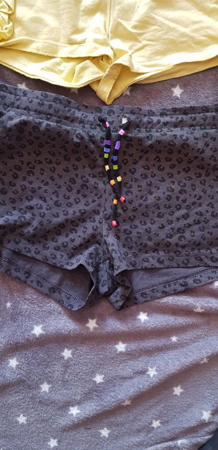 2 shorts fille 12 ans - photo numéro 3