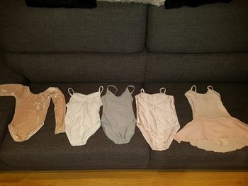 Lot de justaucorps de danse 6 ans