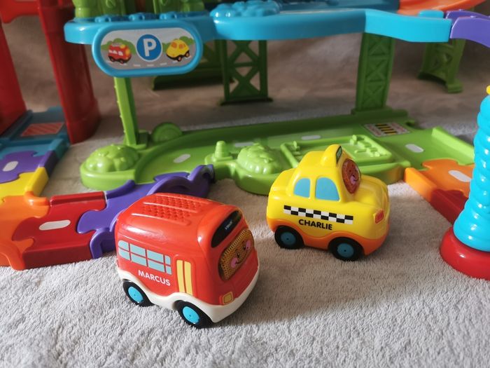 Tut tut bolide - photo numéro 2