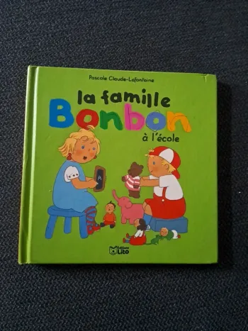 Petit livre pour enfants "la famille bonbon à l'école"