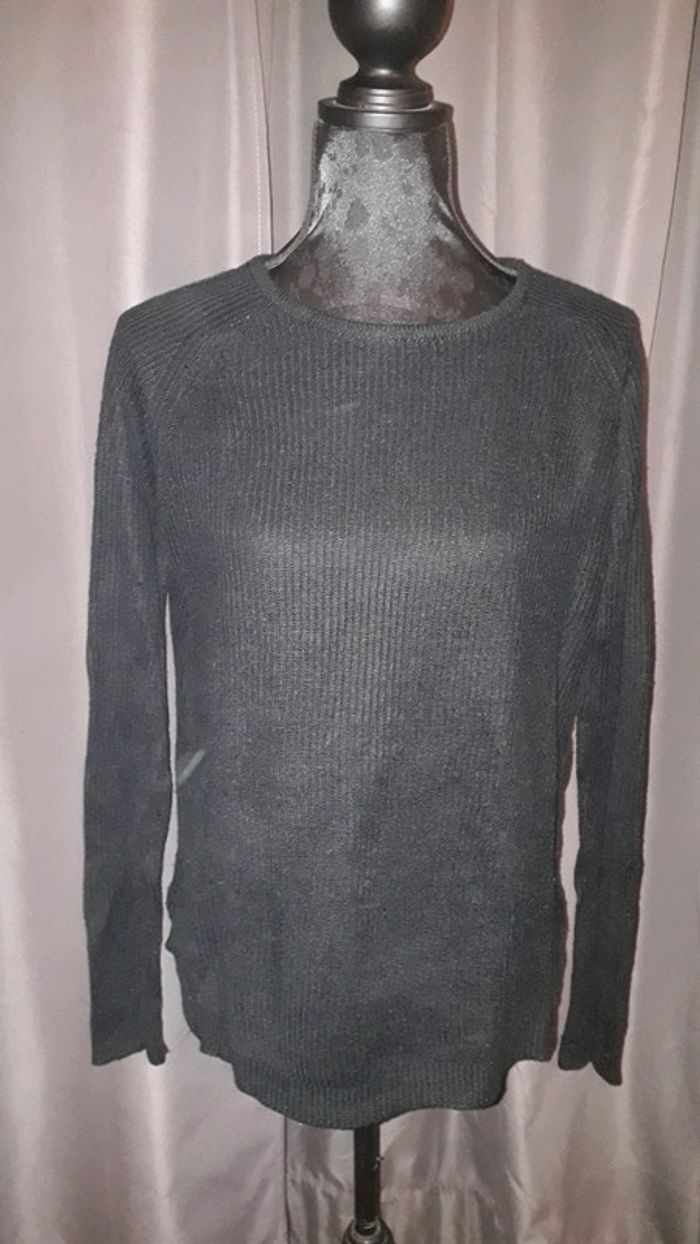 Pull noir - photo numéro 2