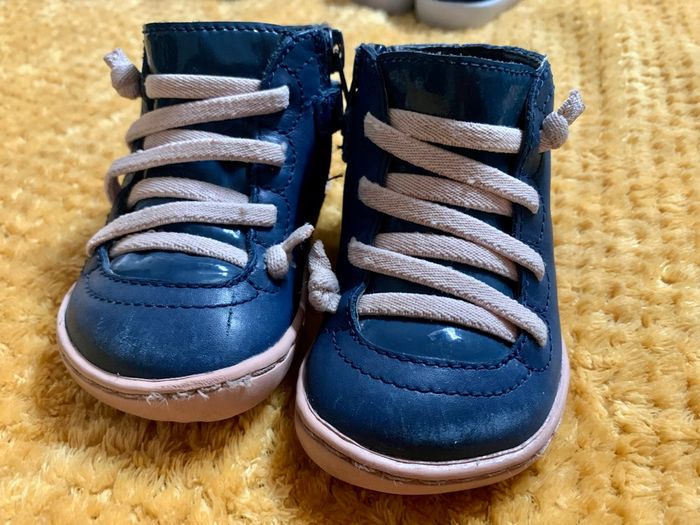 Lot chaussures taille 20 - photo numéro 2