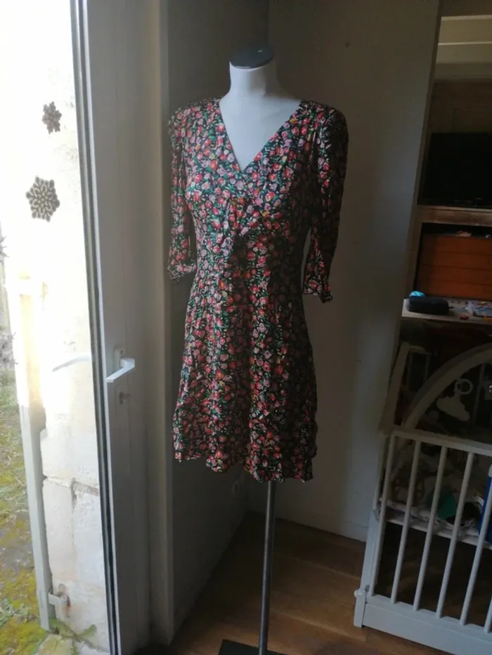 Robe fleurie à manches 3/4 naf naf taille 36 - photo numéro 2
