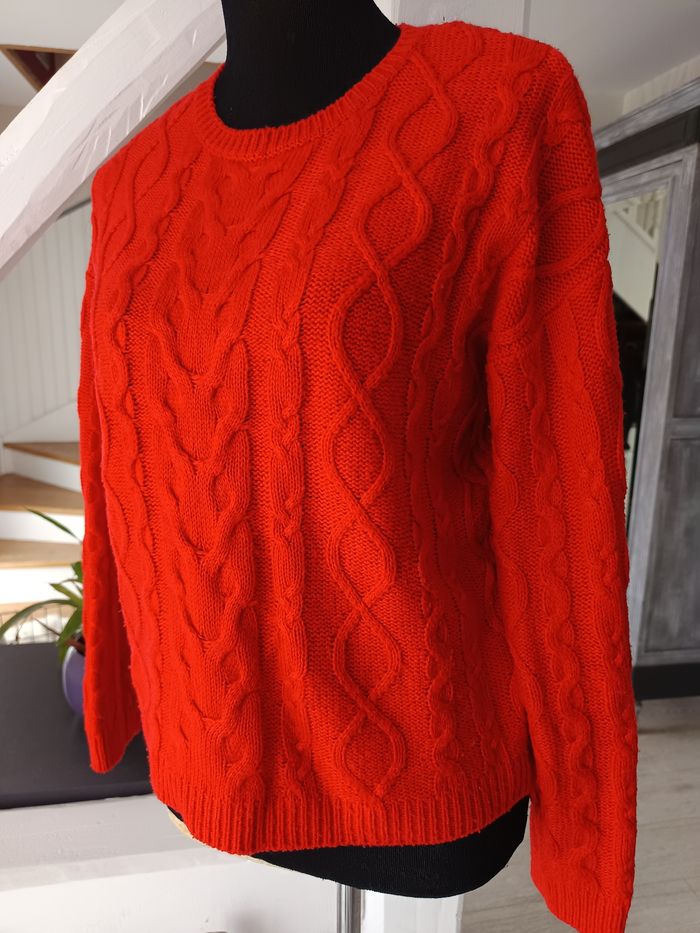 Pull rouge