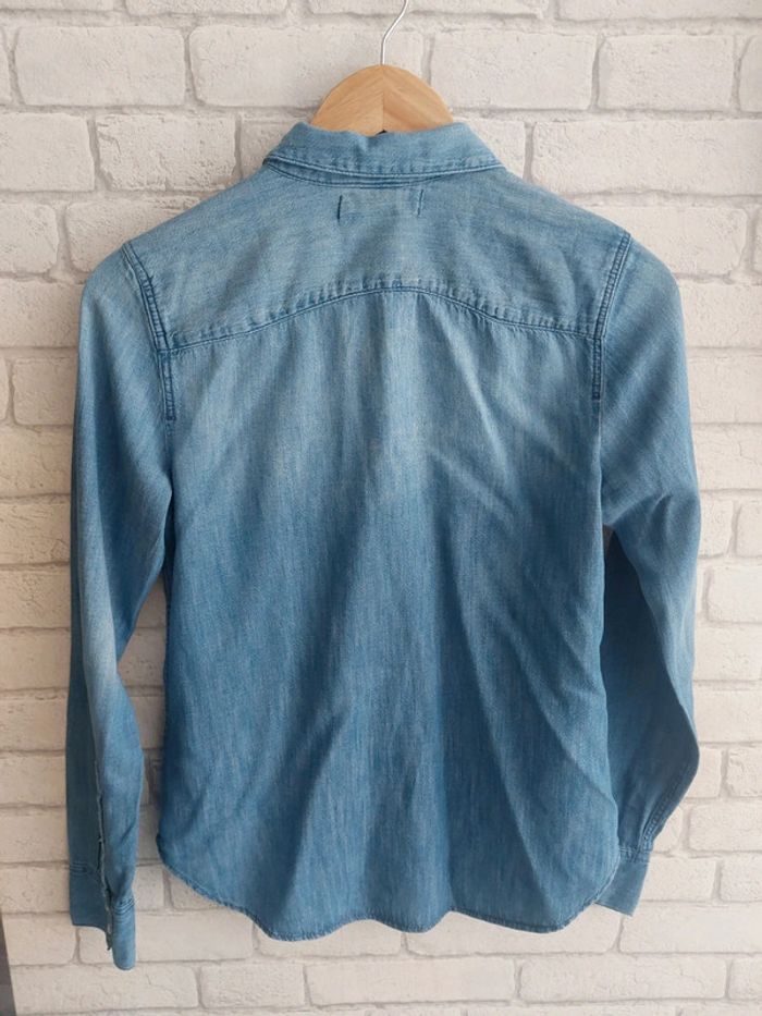 Chemise en jeans H&M taille 34 / XS - photo numéro 2