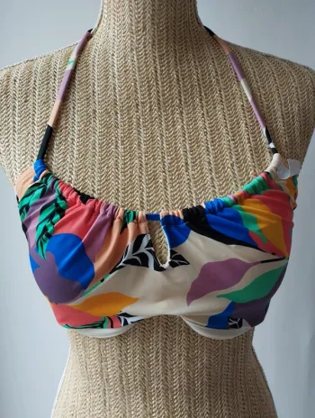 Haut de maillot de bain FR95b